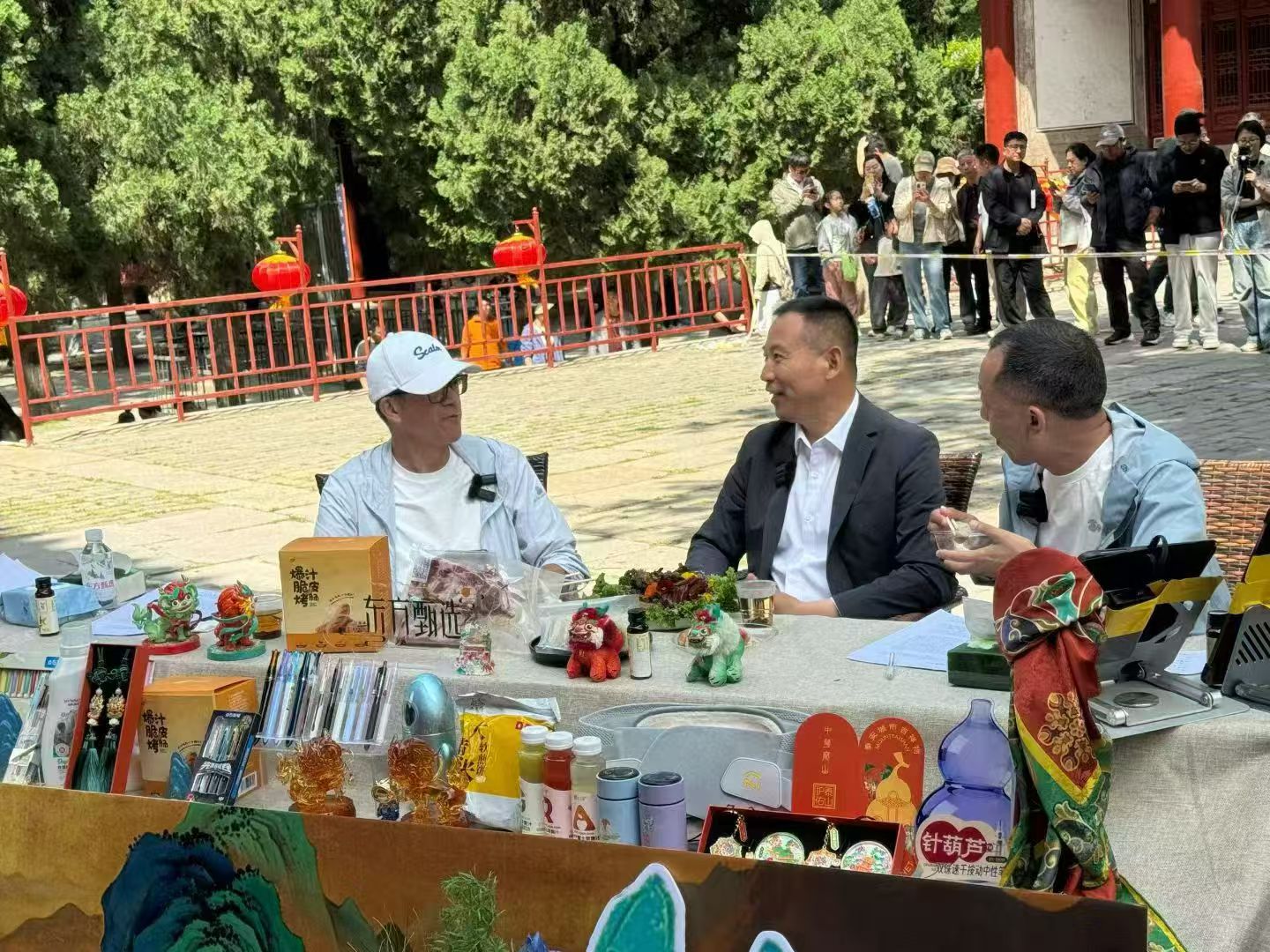 宝来利来董事长单宝龙对话东方甄选俞敏洪——氮多多：生物科技，解锁中国农业未来新可能